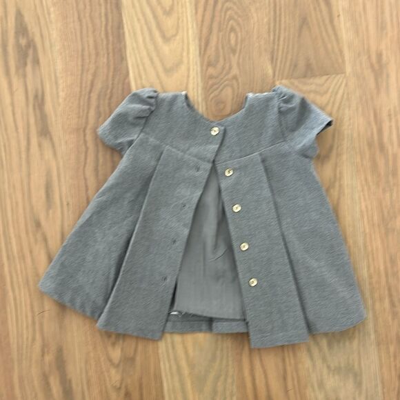 Tahari baby gray embroidered blouse - Picture 2 of 3